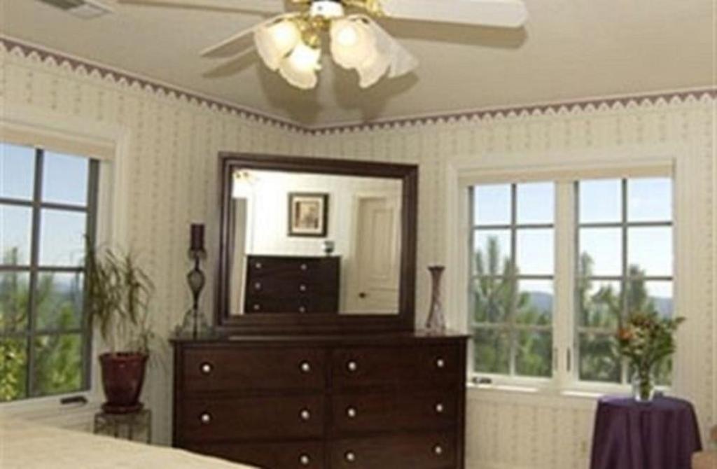 Sierra Sun Cloud Inn - Colfax (Adults Only) Exterior foto